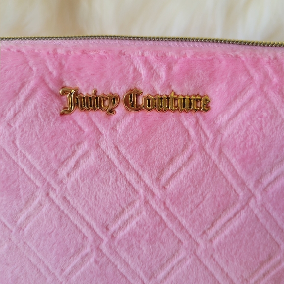 💄👛JUICY COUTURE PINK VELOUR COSMETIC MAKE-UP BAG💄👛 - Picture 3 of 4
